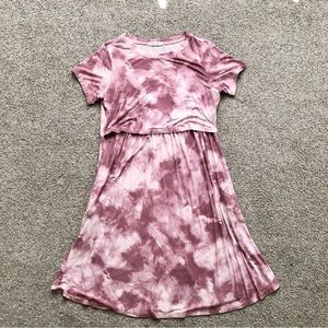 Maternity nursing dress in the dye pink with pockets